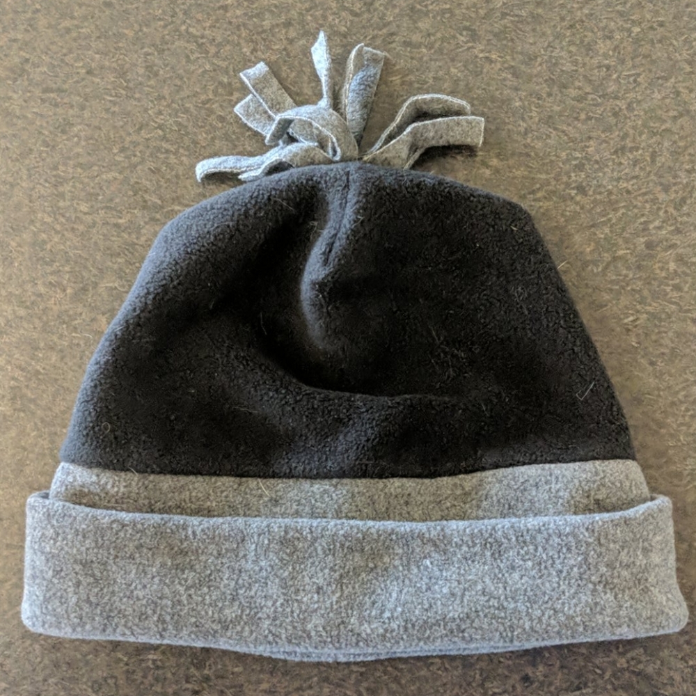 SALE 2/$6 Gap winter hat